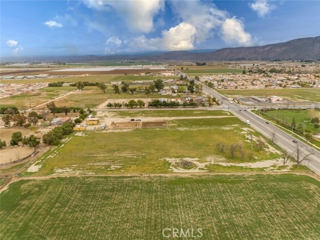 Image 5 of 7 For 880 Sanderson Street