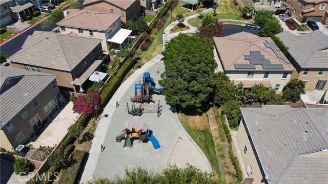 1765 Yvonne Court, Riverside CA: https://media.crmls.org/medias/cf2838bc-0a3a-4fd5-b3d6-07258b658add.jpg