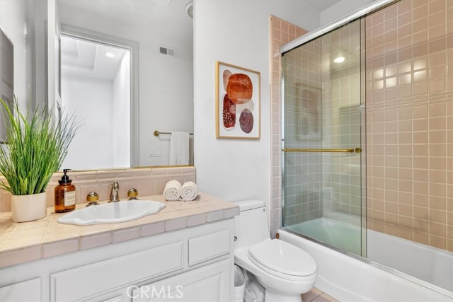 5 Marbella, Dana Point CA: https://media.crmls.org/medias/cf284e01-6c1f-4890-8cde-380818f5bd8c.jpg