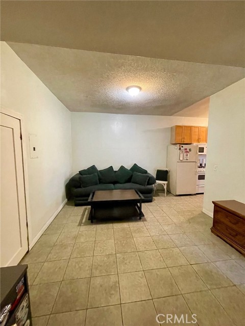 Detail Gallery Image 16 of 38 For 4125 S Figueroa St #101,  Los Angeles,  CA 90037 - 2 Beds | 1 Baths