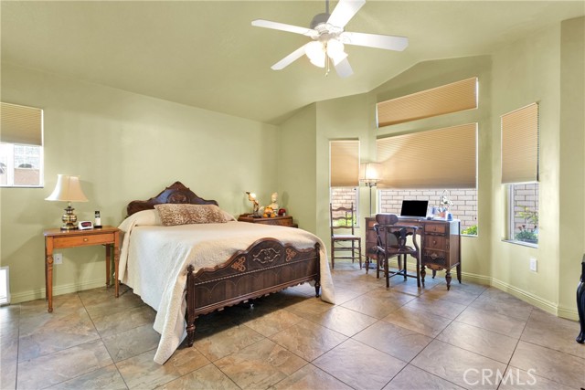 Detail Gallery Image 18 of 47 For 11529 Mountain Meadow Dr, Apple Valley,  CA 92308 - 2 Beds | 2 Baths