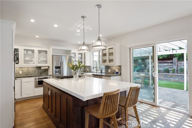 2105 N. Meadows Ave, Manhattan Beach, California 90266, 4 Bedrooms Bedrooms, ,3 BathroomsBathrooms,Residential,Sold,N. Meadows Ave,SB22064720