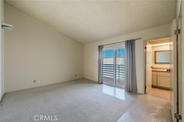 Detail Gallery Image 22 of 42 For 6146 Pacific Coast, Redondo Beach,  CA 90505 - 2 Beds | 3 Baths