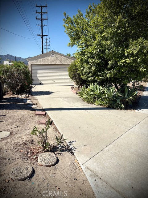 Detail Gallery Image 3 of 10 For 724 Omar St, Glendale,  CA 91202 - 2 Beds | 1 Baths