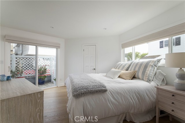 Detail Gallery Image 6 of 23 For 1520 Abalone, Newport Beach,  CA 92662 - 4 Beds | 3/2 Baths