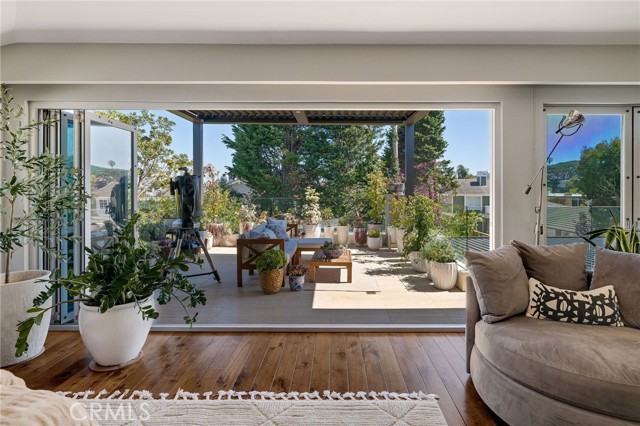 1626 1st Street, Manhattan Beach, California 90266, 5 Bedrooms Bedrooms, 0 ,6 BathroomsBathrooms,Residential,For Sale,1st,0,SB26133853