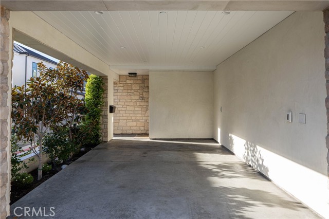 Detail Gallery Image 57 of 65 For 400 40th Street, Newport Beach,  CA 92663 - 7 Beds | 6/2 Baths