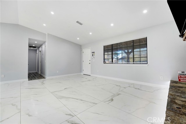 Detail Gallery Image 5 of 27 For 41048 173rd, Lancaster,  CA 93535 - 3 Beds | 2 Baths