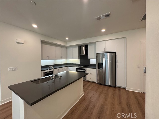 Detail Gallery Image 8 of 45 For 1312 Nolita, Irvine,  CA 92612 - 1 Beds | 1/1 Baths