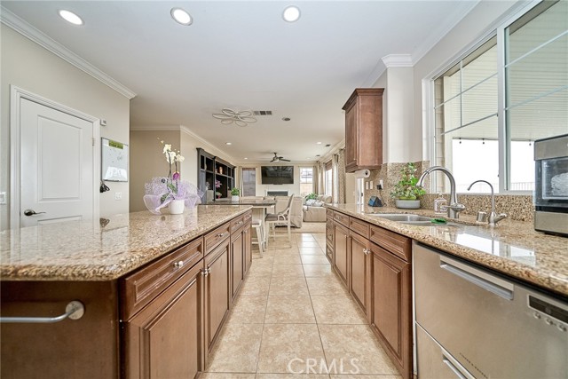 Detail Gallery Image 17 of 68 For 12721 Mediterranean, Rancho Cucamonga,  CA 91739 - 5 Beds | 5 Baths