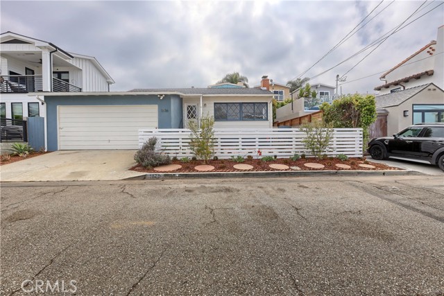 1836 Hillcrest