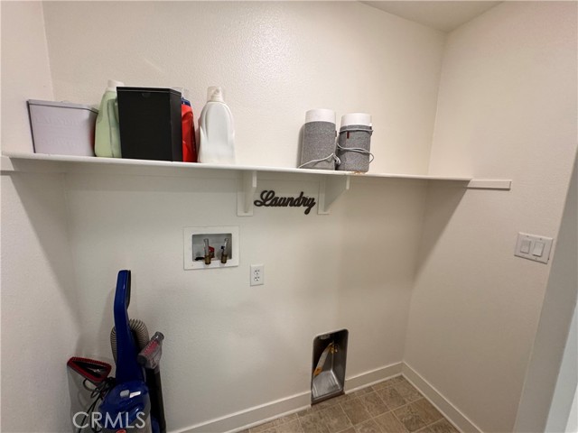 Detail Gallery Image 25 of 35 For 12745 Watt Ln #B,  Sylmar,  CA 91342 - 4 Beds | 3/1 Baths