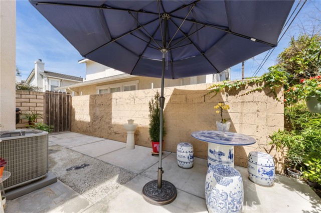 Image 29 of 38 For 8692 Belmont Street A