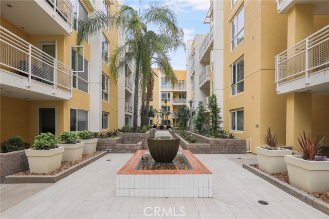 Detail Gallery Image 39 of 39 For 21301 Erwin St #416,  Woodland Hills,  CA 91367 - 2 Beds | 2 Baths