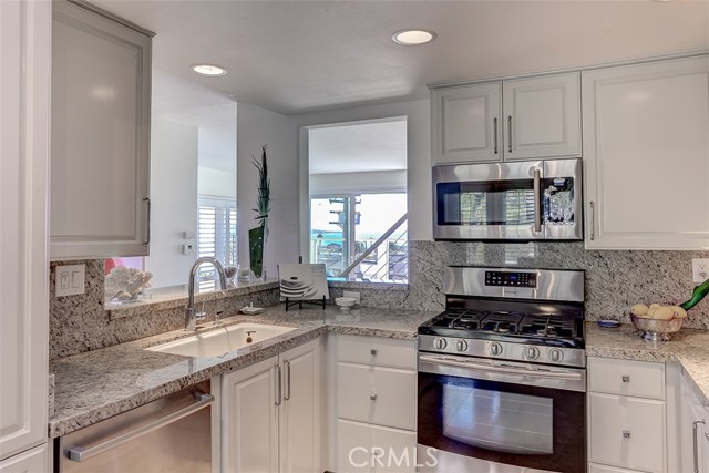 Detail Gallery Image 19 of 51 For 24352 Vista Point Ln, Dana Point,  CA 92629 - 2 Beds | 2/1 Baths