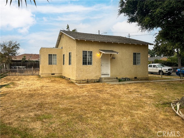 Detail Gallery Image 1 of 23 For 3609 W Camille St, Santa Ana,  CA 92704 - 6 Beds | 3 Baths