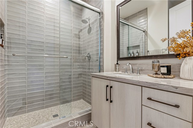 Image 15 of 31 For 440 Riverbend