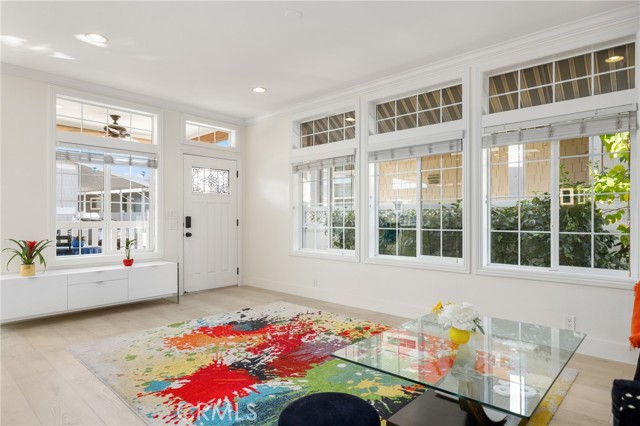 Detail Gallery Image 14 of 42 For 252 Mayflower Dr, Newport Beach,  CA 92660 - 2 Beds | 2 Baths