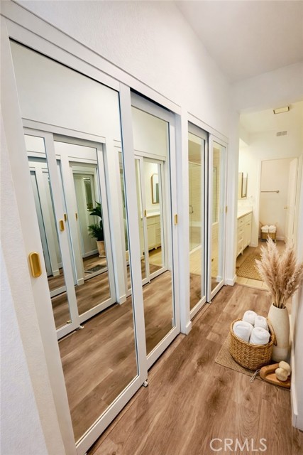 Detail Gallery Image 13 of 22 For 48 Baycrest Ct, Newport Beach,  CA 92660 - 2 Beds | 2 Baths