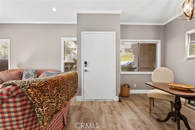 Detail Gallery Image 4 of 23 For 87 Mcafee Ct, Thousand Oaks,  CA 91360 - 3 Beds | 2 Baths