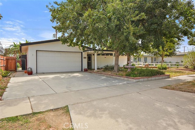 4155 Rucker Ln, Riverside, CA 92504