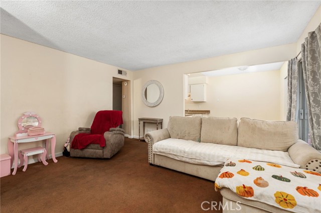 Detail Gallery Image 7 of 21 For 1550 W Ashlan #125,  Fresno,  CA 93705 - 1 Beds | 1 Baths