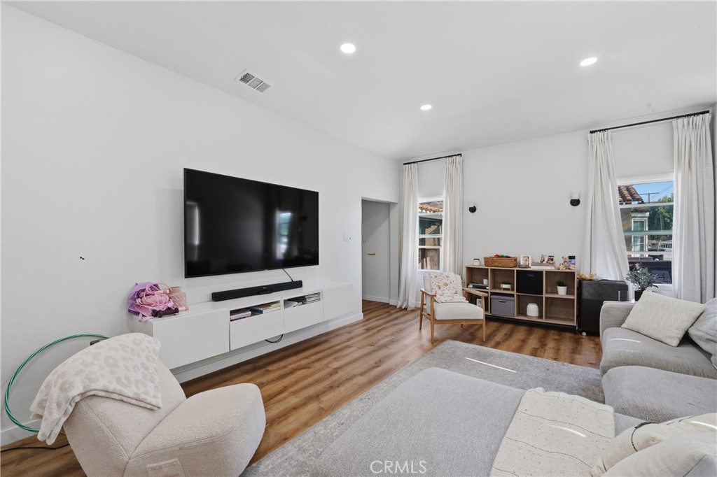 MLS #DW25264502 image #13