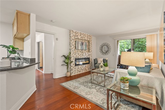 Detail Gallery Image 6 of 34 For 2550 San Gabriel Way #202,  Corona,  CA 92882 - 2 Beds | 2 Baths