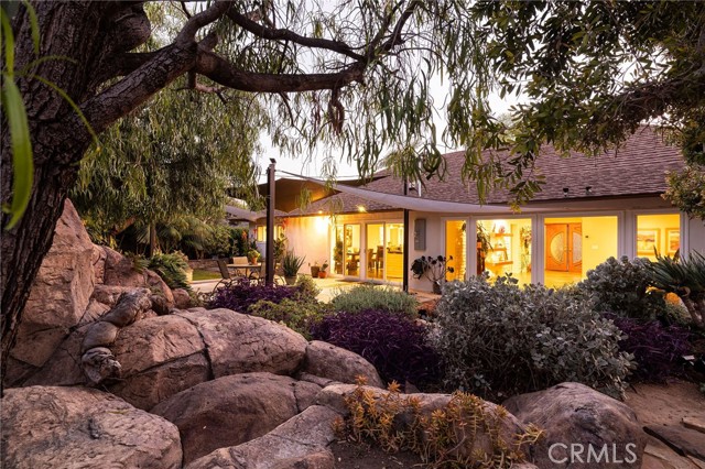 14192 Livingston Street, Tustin CA: https://media.crmls.org/medias/cf344ed9-9330-4abb-b5ac-c668e5d050ad.jpg