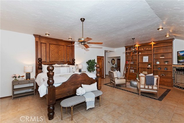 Detail Gallery Image 21 of 73 For 1621 Lupin Rd, Lake Arrowhead,  CA 92352 - 7 Beds | 7/2 Baths