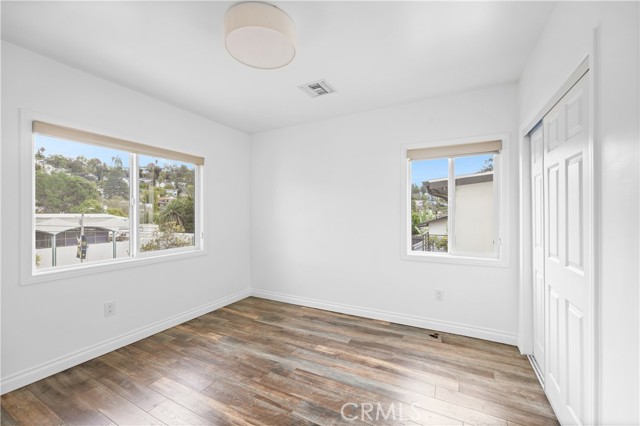 Detail Gallery Image 8 of 18 For 2211 Hyperion Ave, Los Angeles,  CA 90027 - 2 Beds | 1 Baths