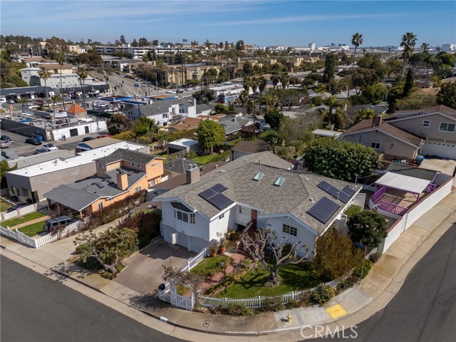 400 Campdell Street, Playa del Rey CA: https://media.crmls.org/medias/cf35505d-b071-44ac-8b54-776a0eb6707f.jpg