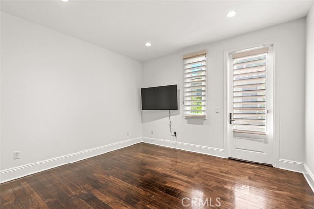 25551 Prado De Las Flores, Calabasas CA: https://media.crmls.org/medias/cf35811b-1430-4b56-85a7-a1ec772e480c.jpg