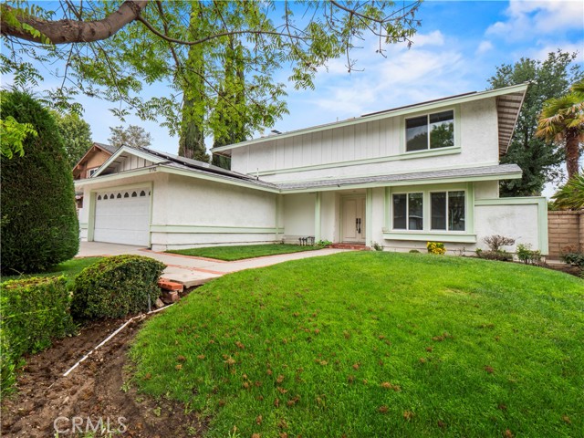 Detail Gallery Image 3 of 55 For 25582 Old Course Way, Valencia,  CA 91355 - 4 Beds | 3 Baths
