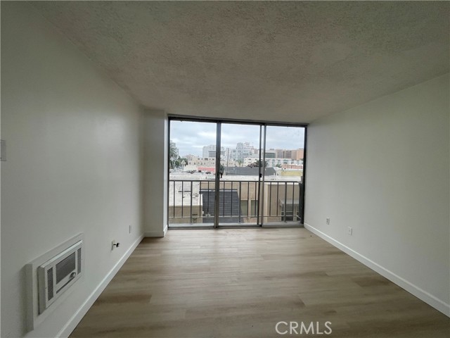 Detail Gallery Image 8 of 14 For 375 Atlantic Ave #304,  Long Beach,  CA 90802 - 2 Beds | 2 Baths