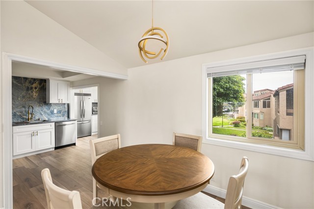17110 Bluewater Lane, Huntington Beach CA: https://media.crmls.org/medias/cf36b337-beee-4936-ab87-fc73fd8e7df5.jpg