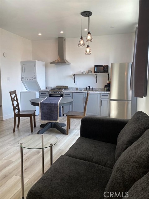 Detail Gallery Image 4 of 11 For 15519 15519 Gramercy Pl, Gardena,  CA 90249 - 0 Beds | 1 Baths