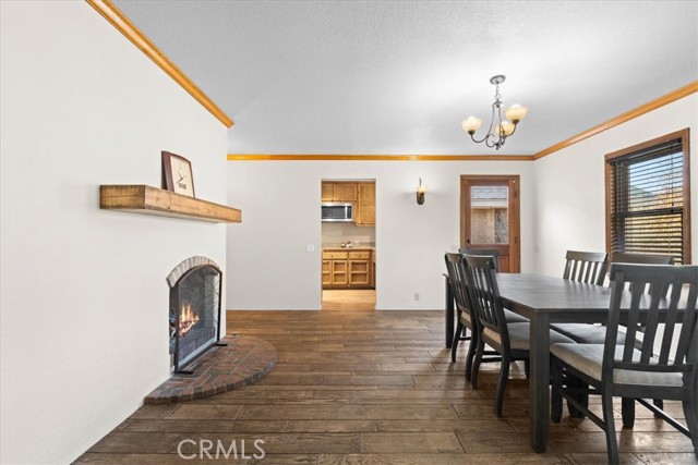 Detail Gallery Image 12 of 35 For 26601 Big Pines, Wrightwood,  CA 92397 - 3 Beds | 2/1 Baths