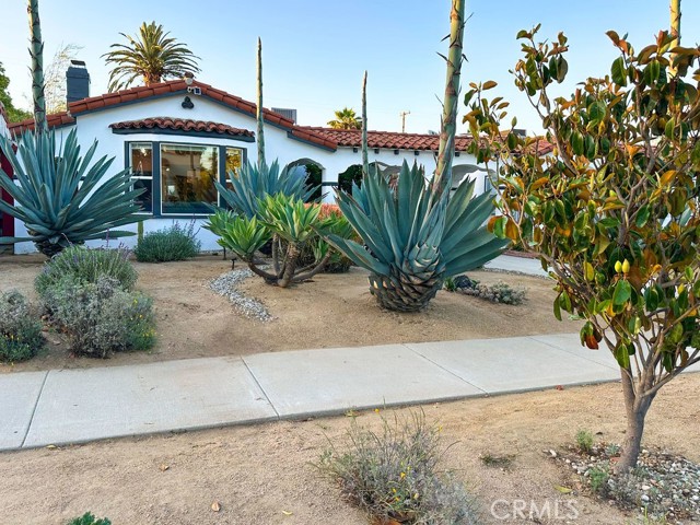 Detail Gallery Image 4 of 71 For 1927 W 84th Pl, Los Angeles,  CA 90047 - 3 Beds | 2 Baths