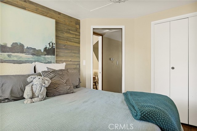 243 Manzanita Drive, Lake Arrowhead CA: https://media.crmls.org/medias/cf3a3462-99f5-4c31-ada3-910a6d646c2e.jpg