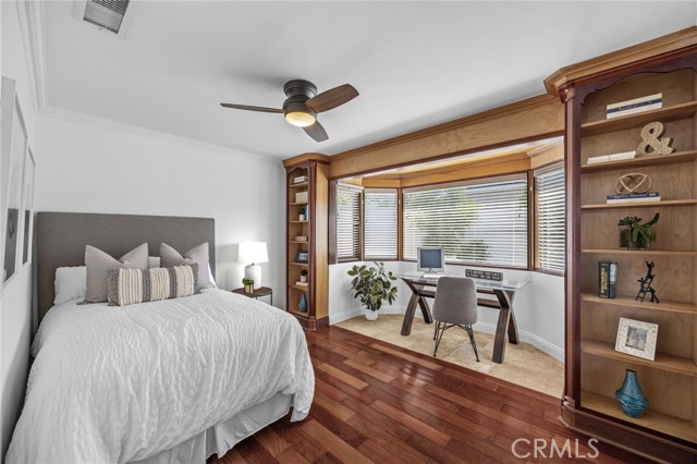 224 Pauline Place, Costa Mesa CA: https://media.crmls.org/medias/cf3a60e6-8958-46db-a317-3dd7c7ee04e1.jpg