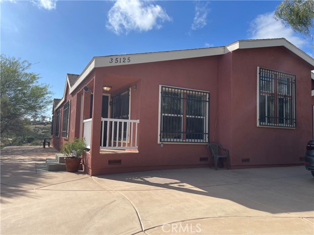 Detail Gallery Image 1 of 37 For 35125 Hobbiton Rd, Hemet,  CA 92544 - 4 Beds | 2 Baths