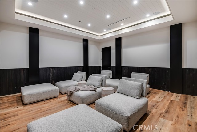 Detail Gallery Image 32 of 54 For 5929 Melvin Ave, Tarzana,  CA 91356 - 5 Beds | 6 Baths