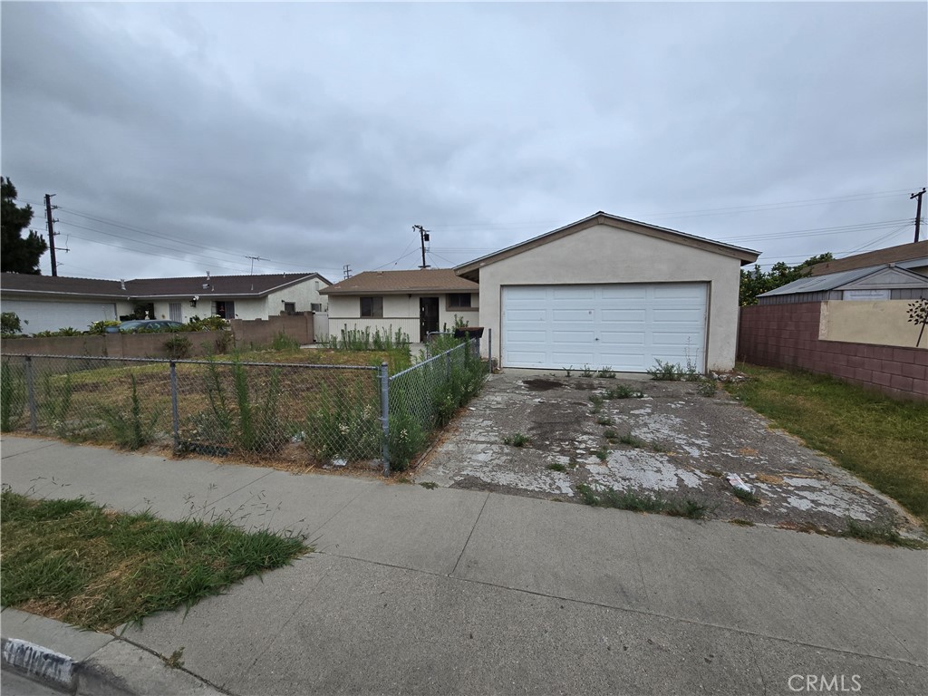 10475 Greta Avenue