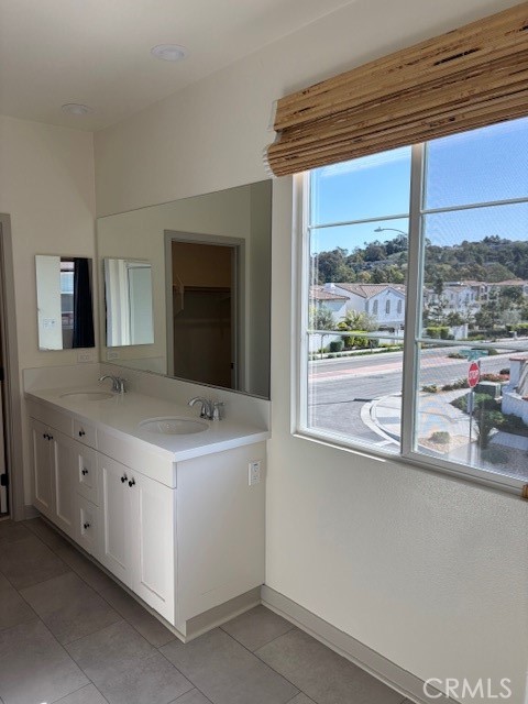 Detail Gallery Image 18 of 35 For 4158 Mission Tree, Oceanside,  CA 92057 - 4 Beds | 2/1 Baths