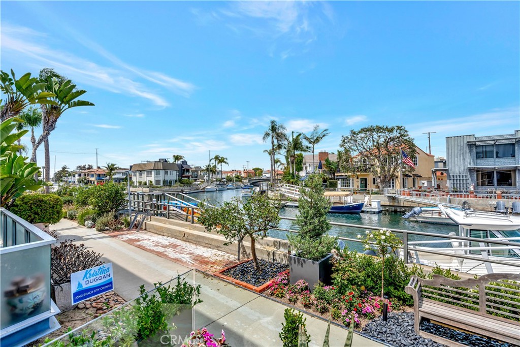 5614 Naples Canal