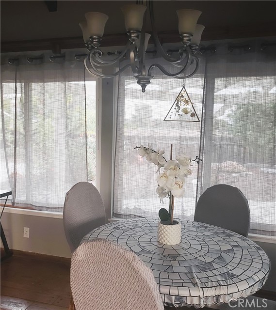 Detail Gallery Image 10 of 33 For 3030 Frontier, Thousand Oaks,  CA 91360 - 4 Beds | 2/1 Baths