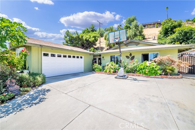 2359 Donosa Dr, Rowland Heights, CA 91748