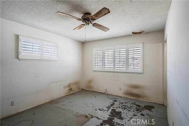 Detail Gallery Image 16 of 25 For 291 Mary Ln, Hemet,  CA 92543 - 2 Beds | 2 Baths