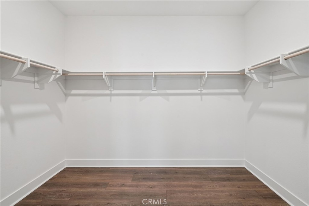 https://media.crmls.org/medias/cf3cbbfc-a459-41c3-847d-6f85de7a9121.jpg?preset=X-Large